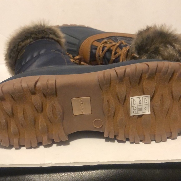 NWT Skechers Faux Fur Windom Winter Waterproof Boots - Picture 4 of 9
